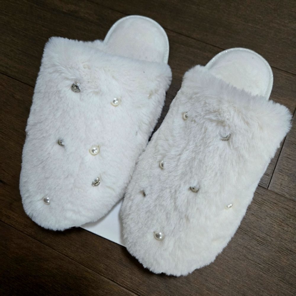 Anna & Ava Cute Furry Slippers shoes size XL